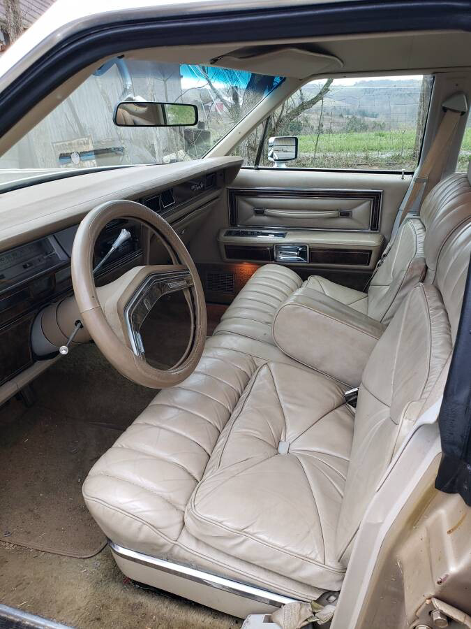 1979 Lincoln Interior Two Barn Finds   1979 Lincoln Interior Two 