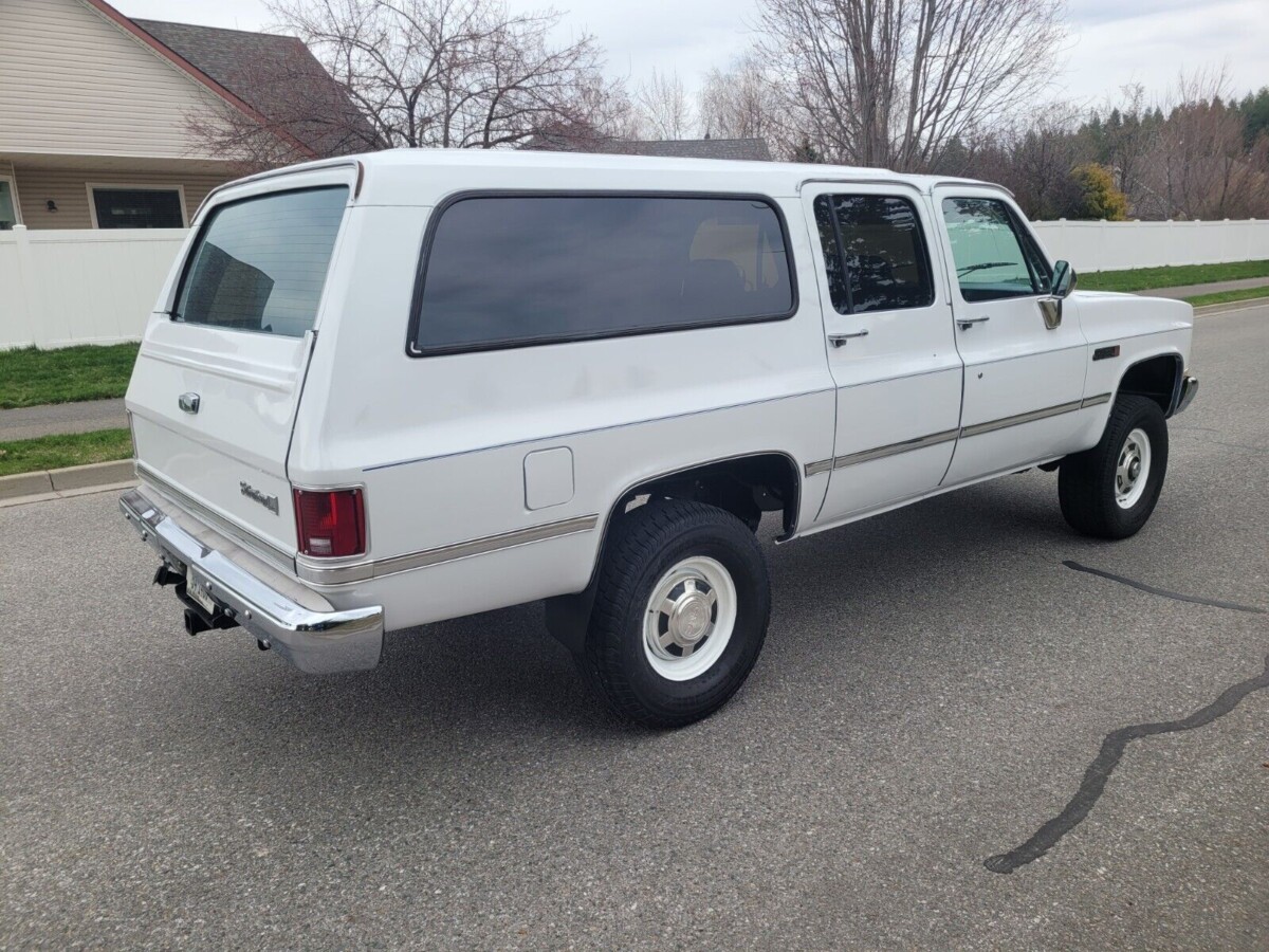 1987 Chevrolet Passenger Rear Barn Finds