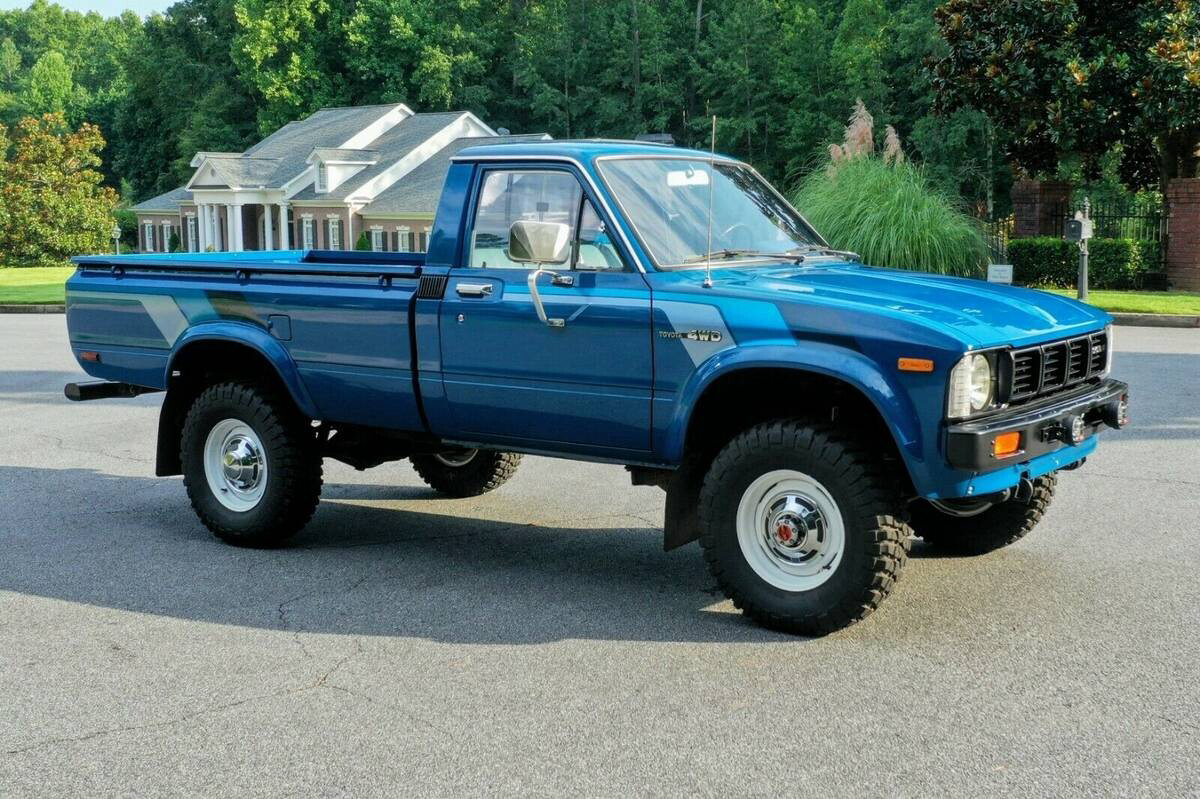 1981 Toyota Hilux 2 | Barn Finds