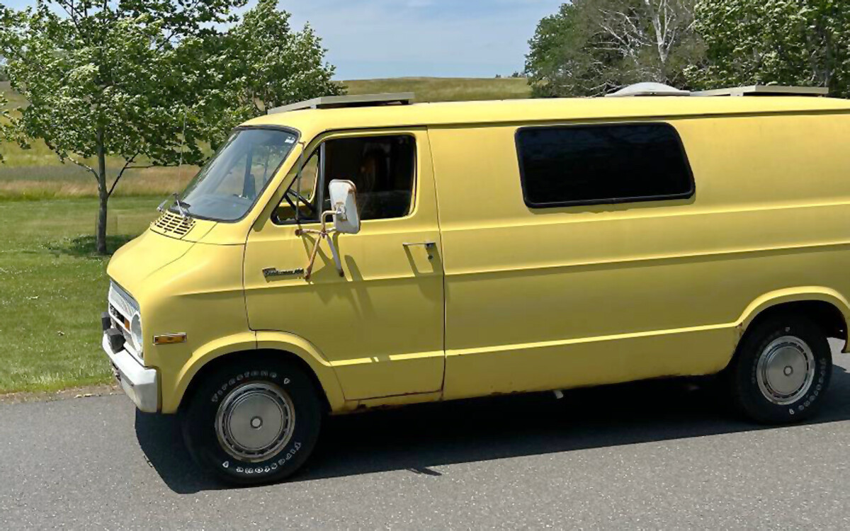 071823 – 1973 Dodge B100 – 2 | Barn Finds