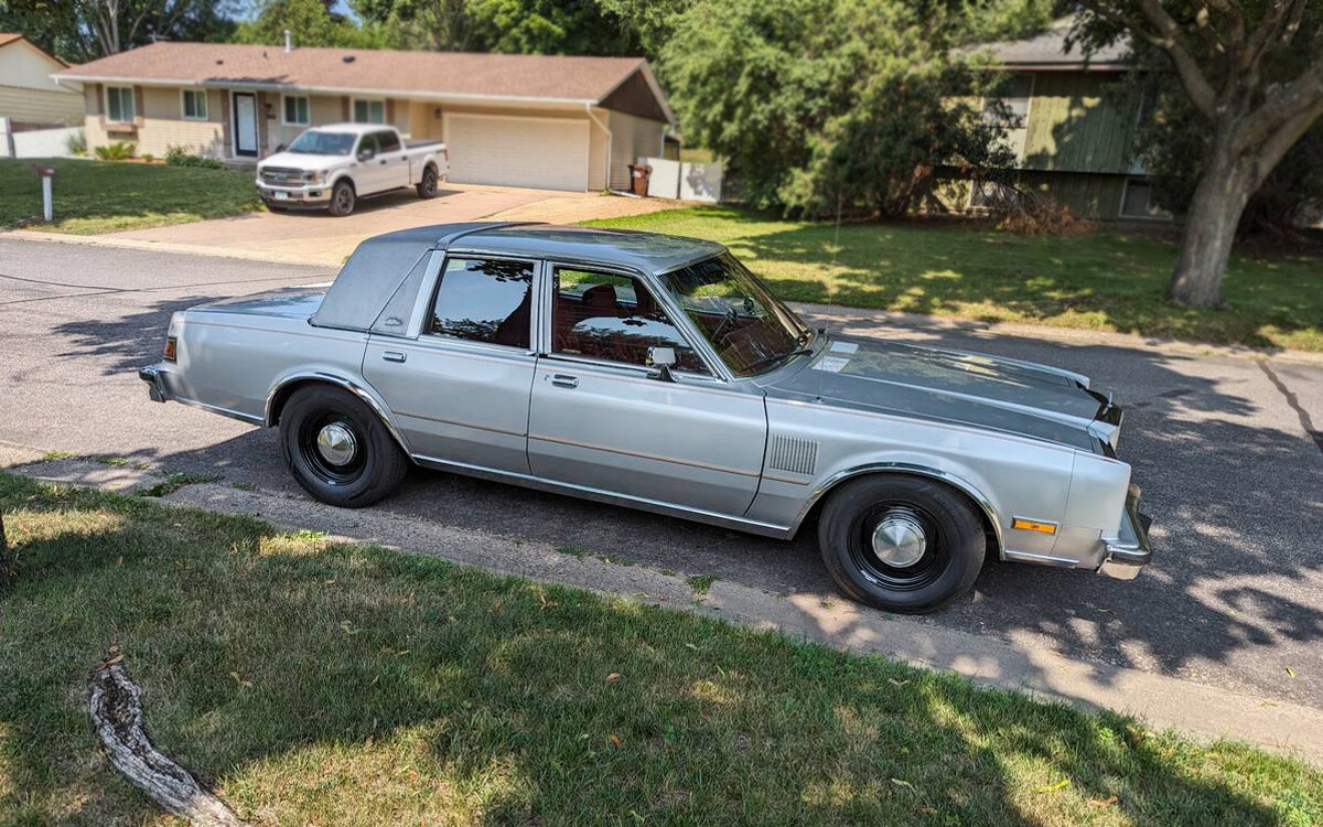 Chrysler Fifth Avenue Barn Finds