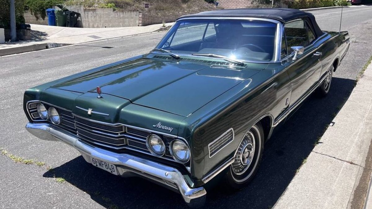 Park Lane Perfect: 1967 Mercury Convertible | Barn Finds