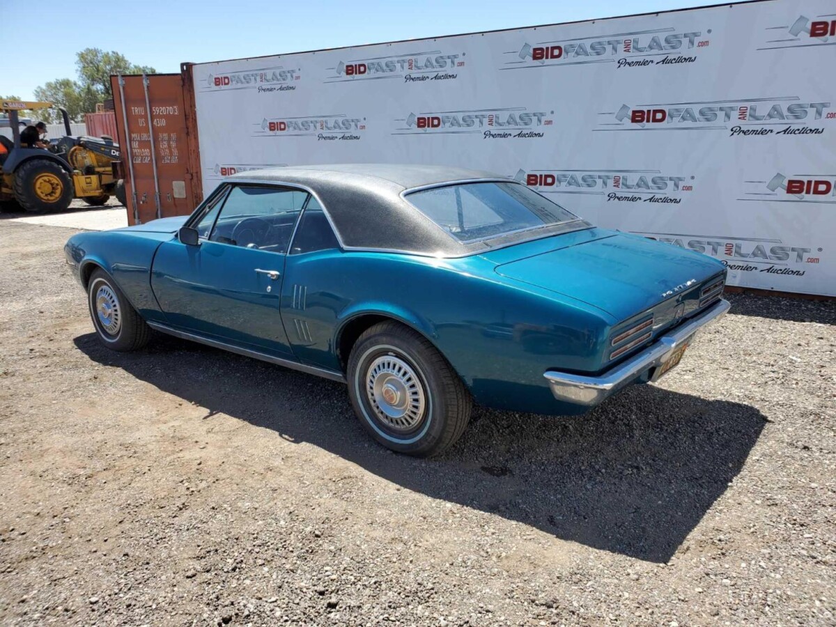 1967 Pontiac Firebird rear 3:4 | Barn Finds