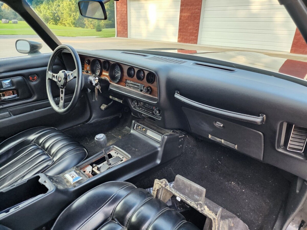 1977 Pontiac Firebird Esprit Interior | Barn Finds