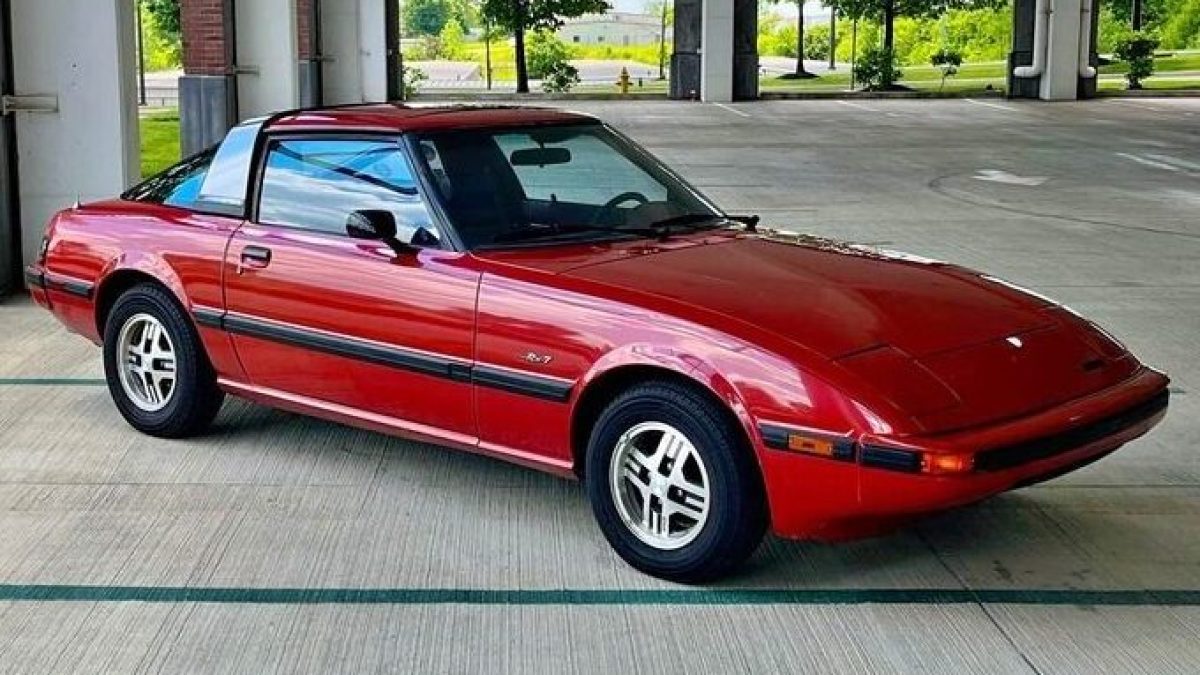 1983-Mazda-RX-7-GSL-1-