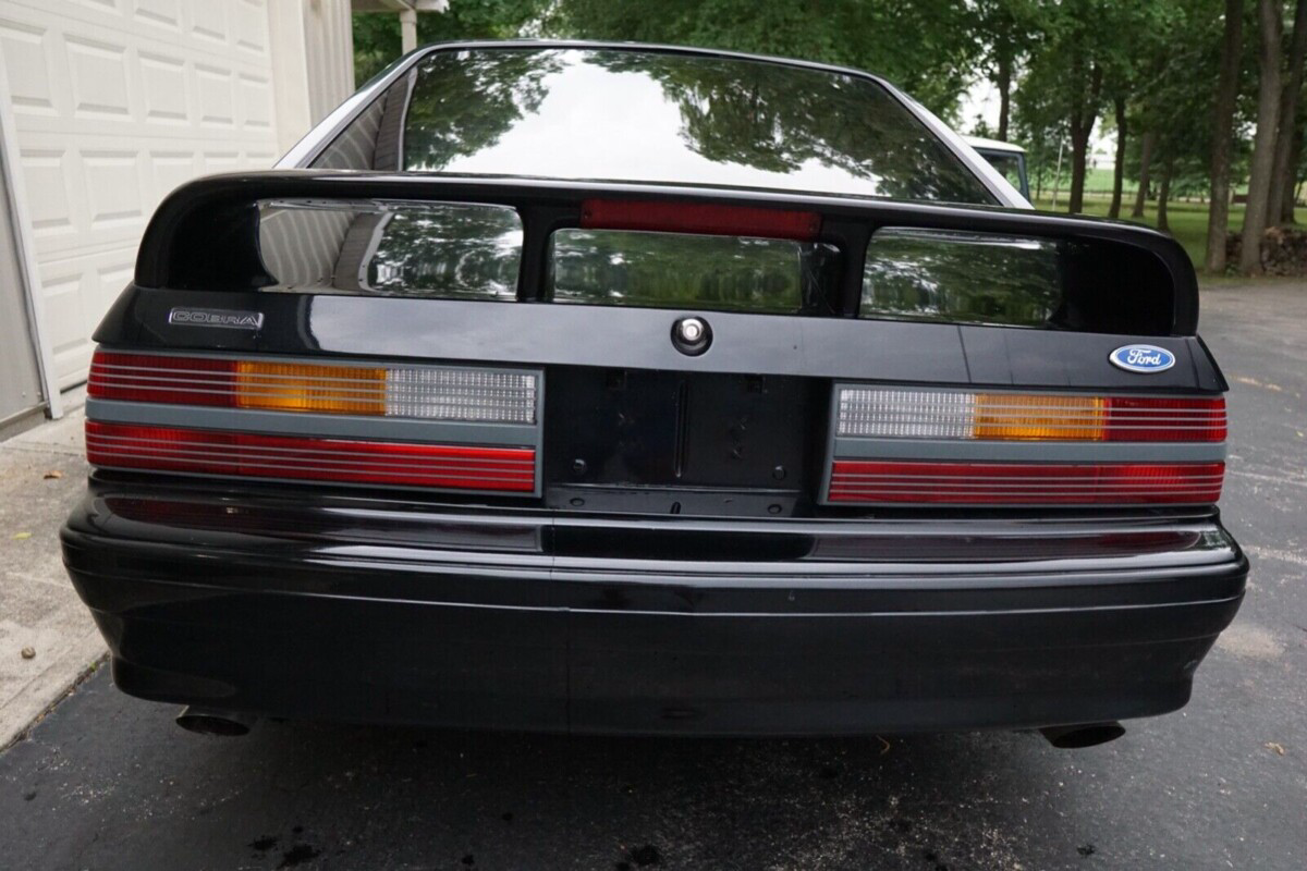 Svt Cobra Rear Spoiler Barn Finds