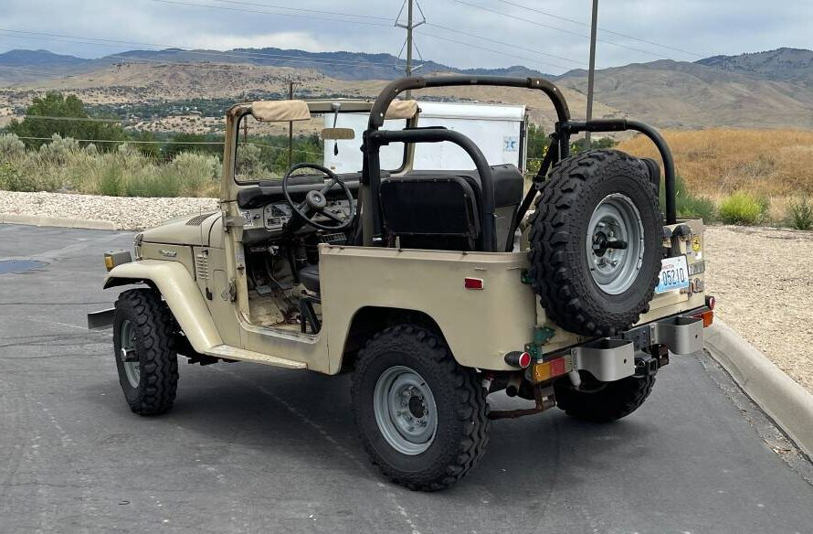 fj40 rear | Barn Finds