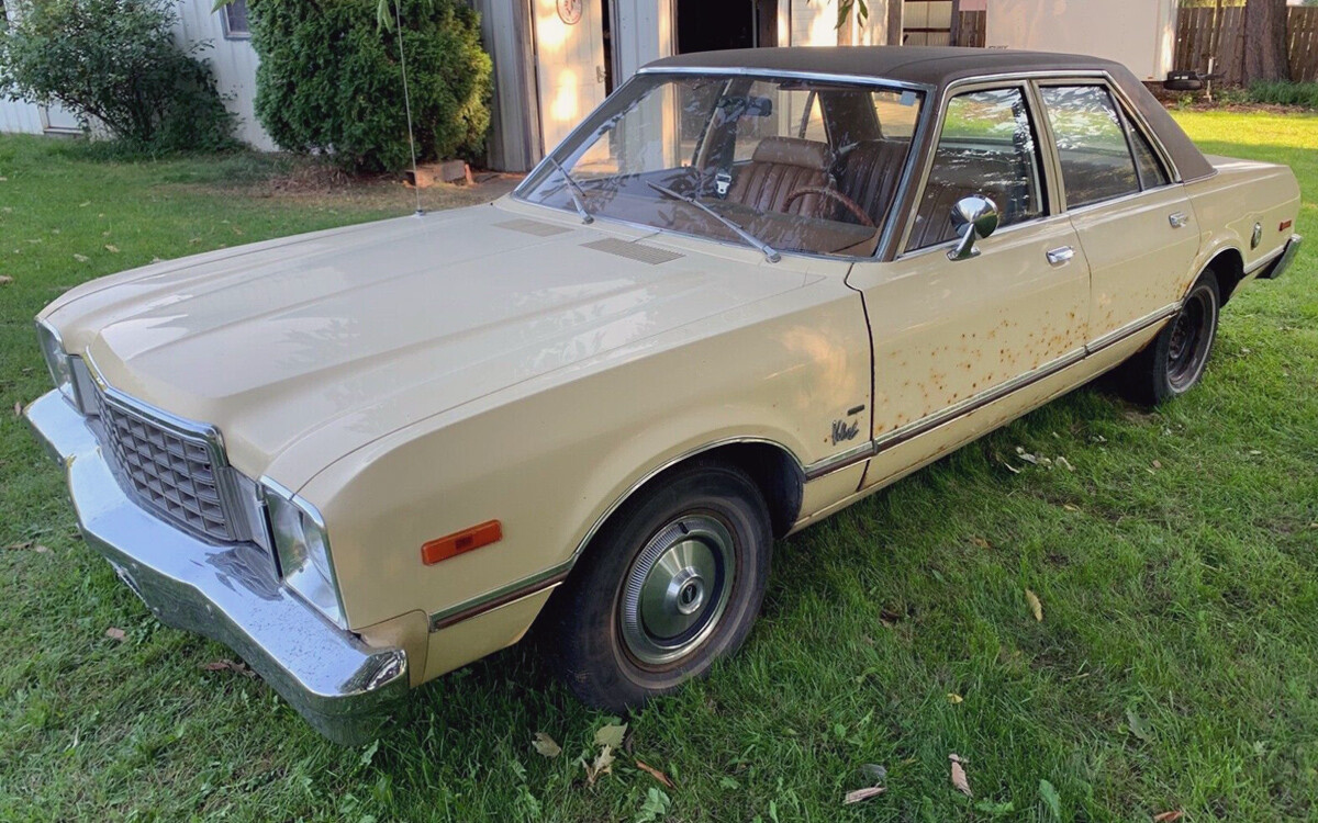 090923 1978 Plymouth Volare 2 Barn Finds