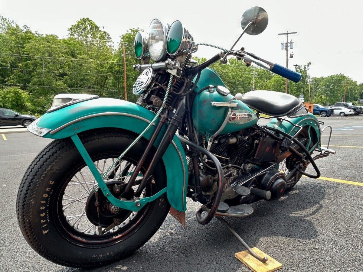 Faux Patina: Restored 1947 Harley-Davidson FL | Barn Finds