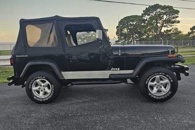 1990 Jeep Wrangler 02 | Barn Finds