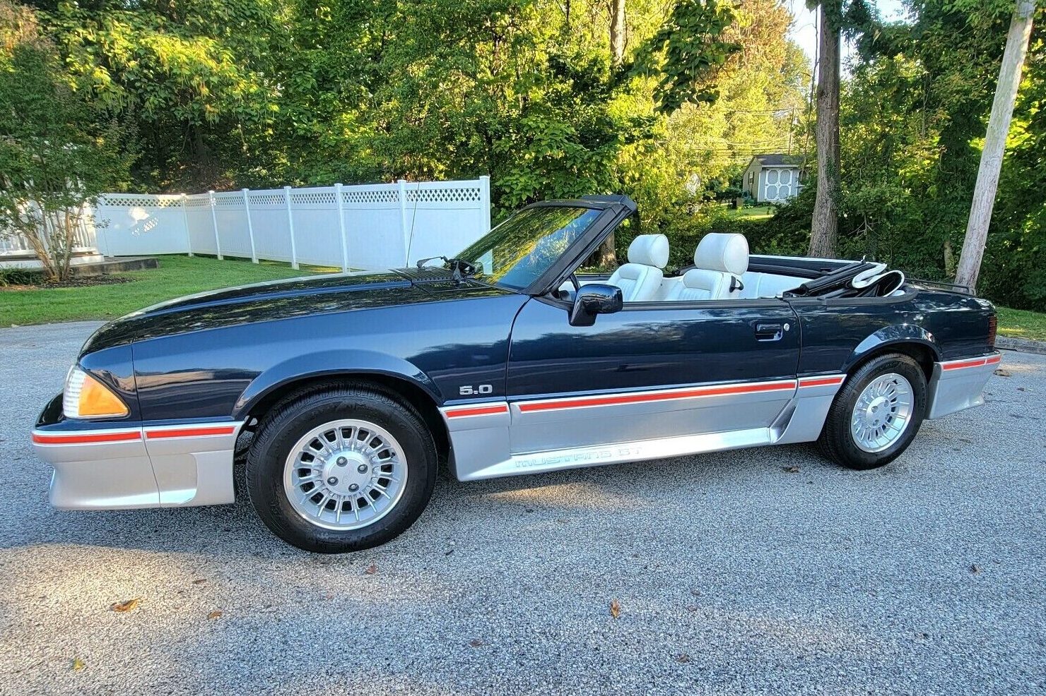 1988 Ford Mustang Gt Convertible 2 