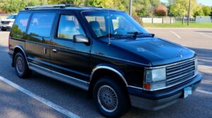 1990 Plymouth Voyager LX Turbo