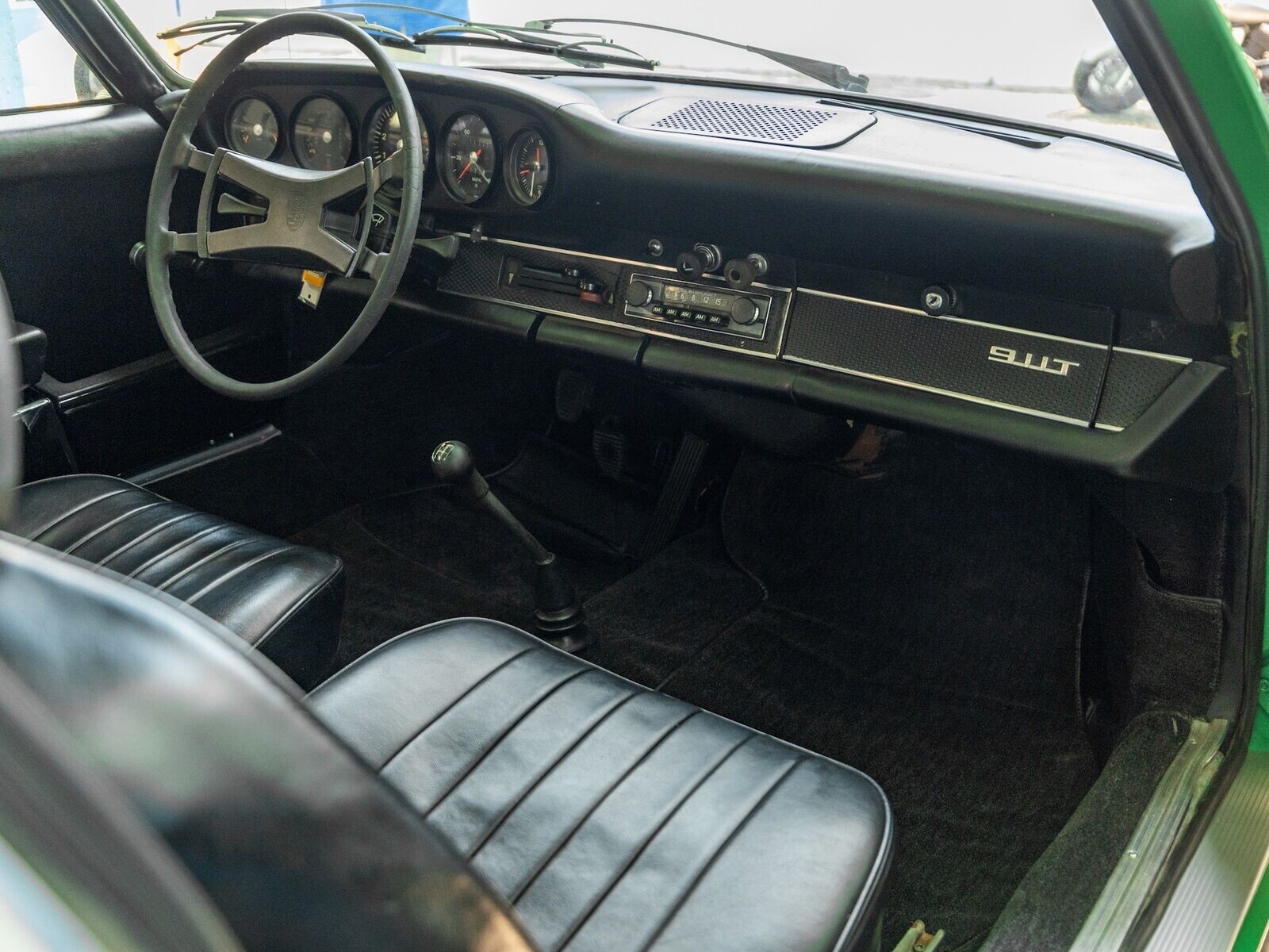 911 green interior | Barn Finds