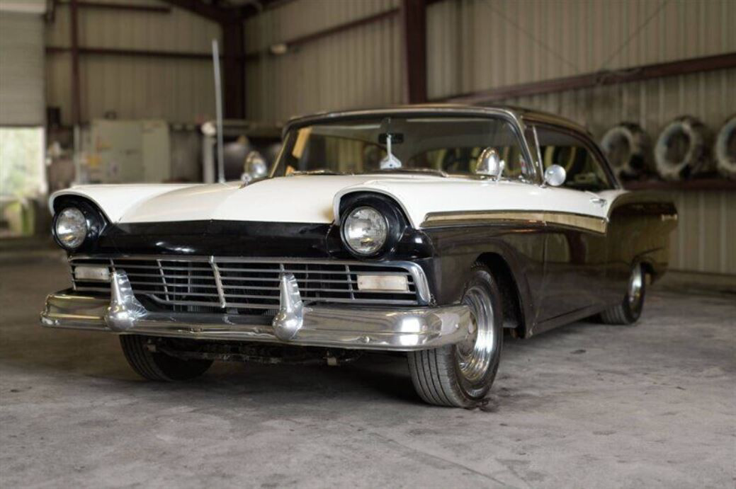 1957 Ford Fairlane 500 Club Victoria 1 | Barn Finds