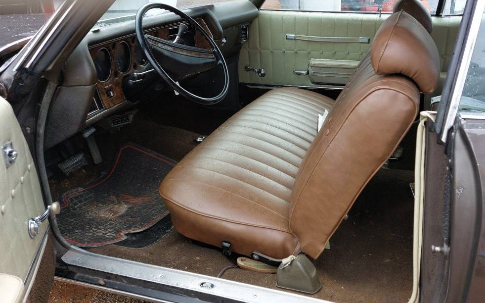 1972 Chevrolet Monte Carlo Inside Area | Barn Finds