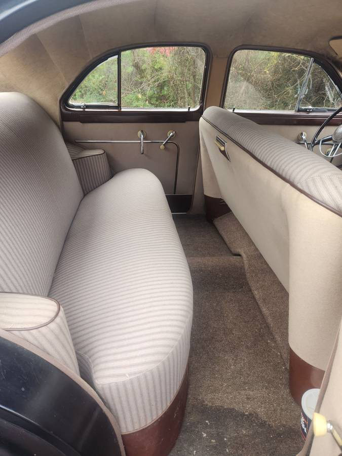 Packard Eight Rear Seat Area Barn Finds