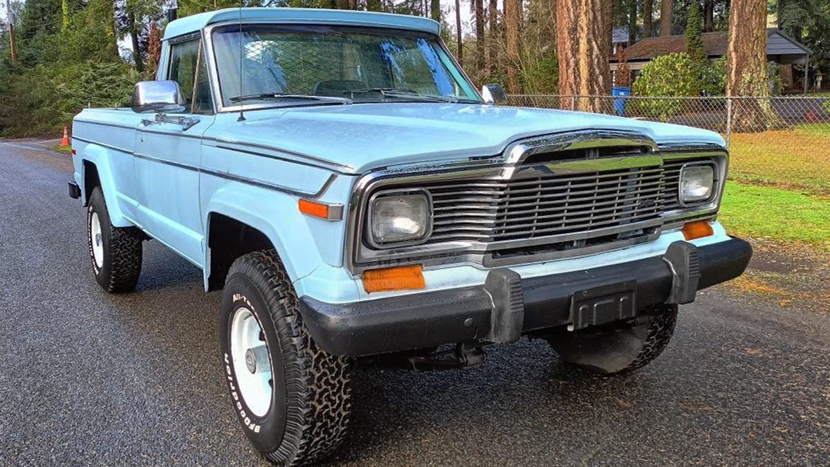 120923-1979-Jeep-J-10-4x4-1-
