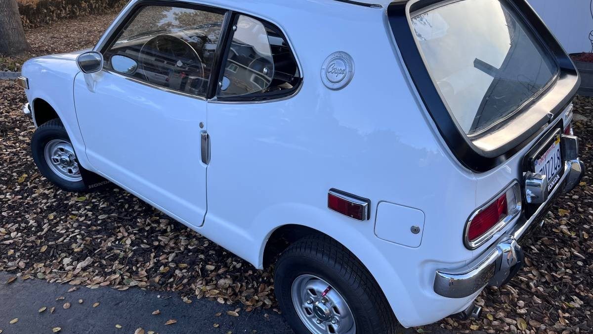 1972-Honda-Z600-Photo-1-