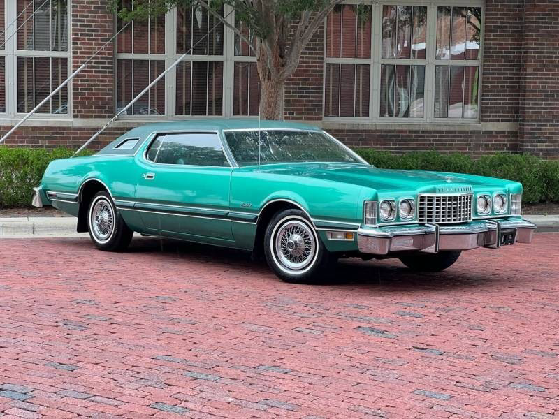 1976 Ford Thunderbird 2 | Barn Finds