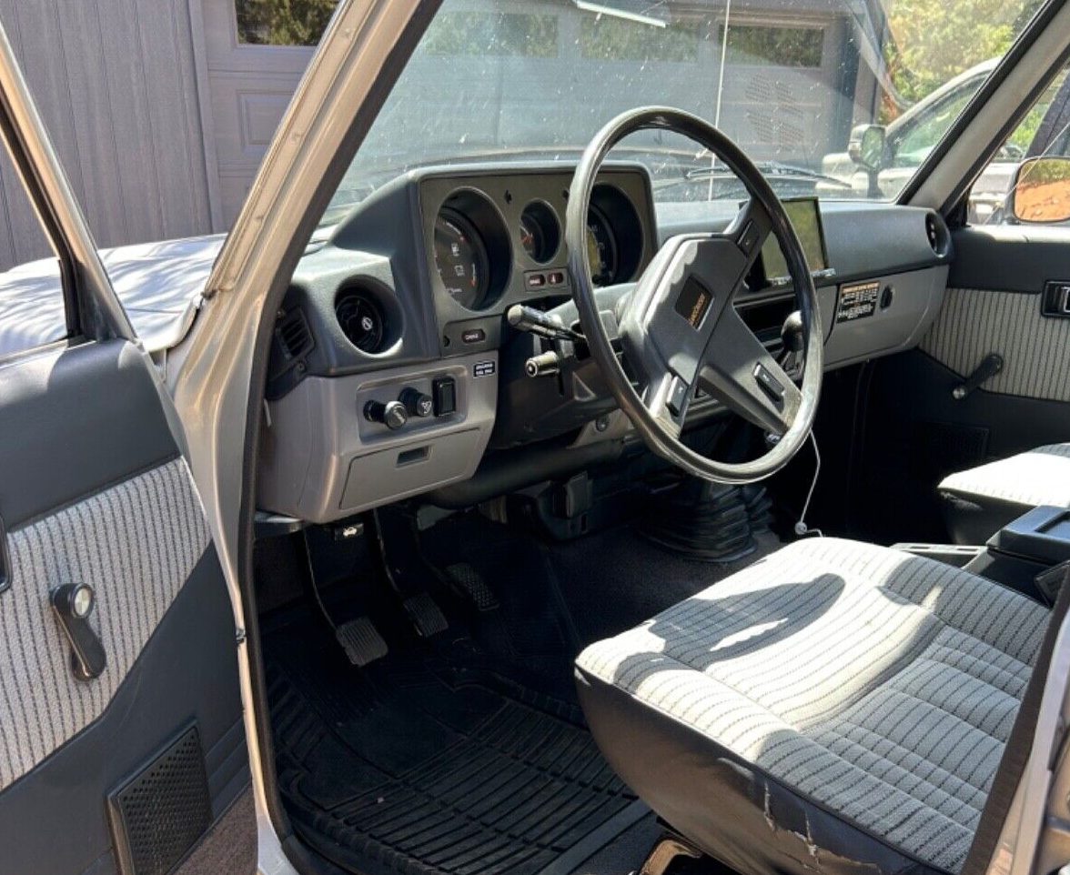 fj60 interior | Barn Finds