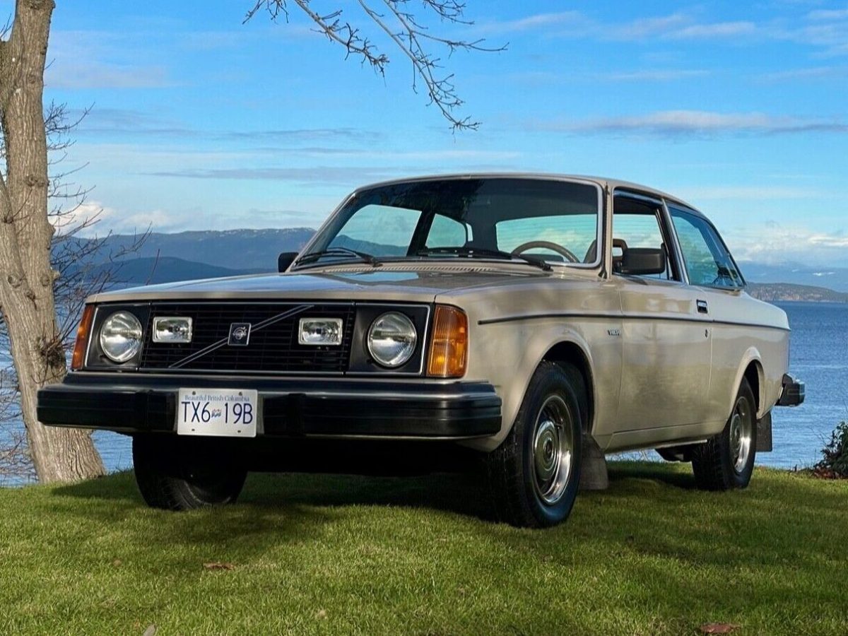 volvo-240-front-e1702619034372