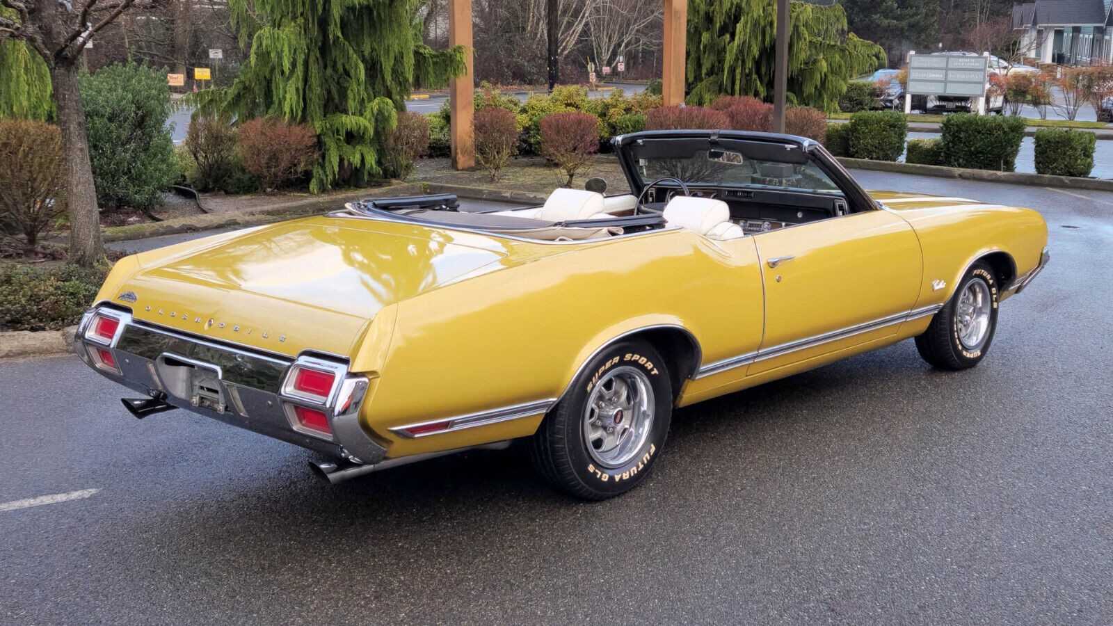 1971 Oldsmobile Cutlass Supreme Convertible 2 Barn Finds