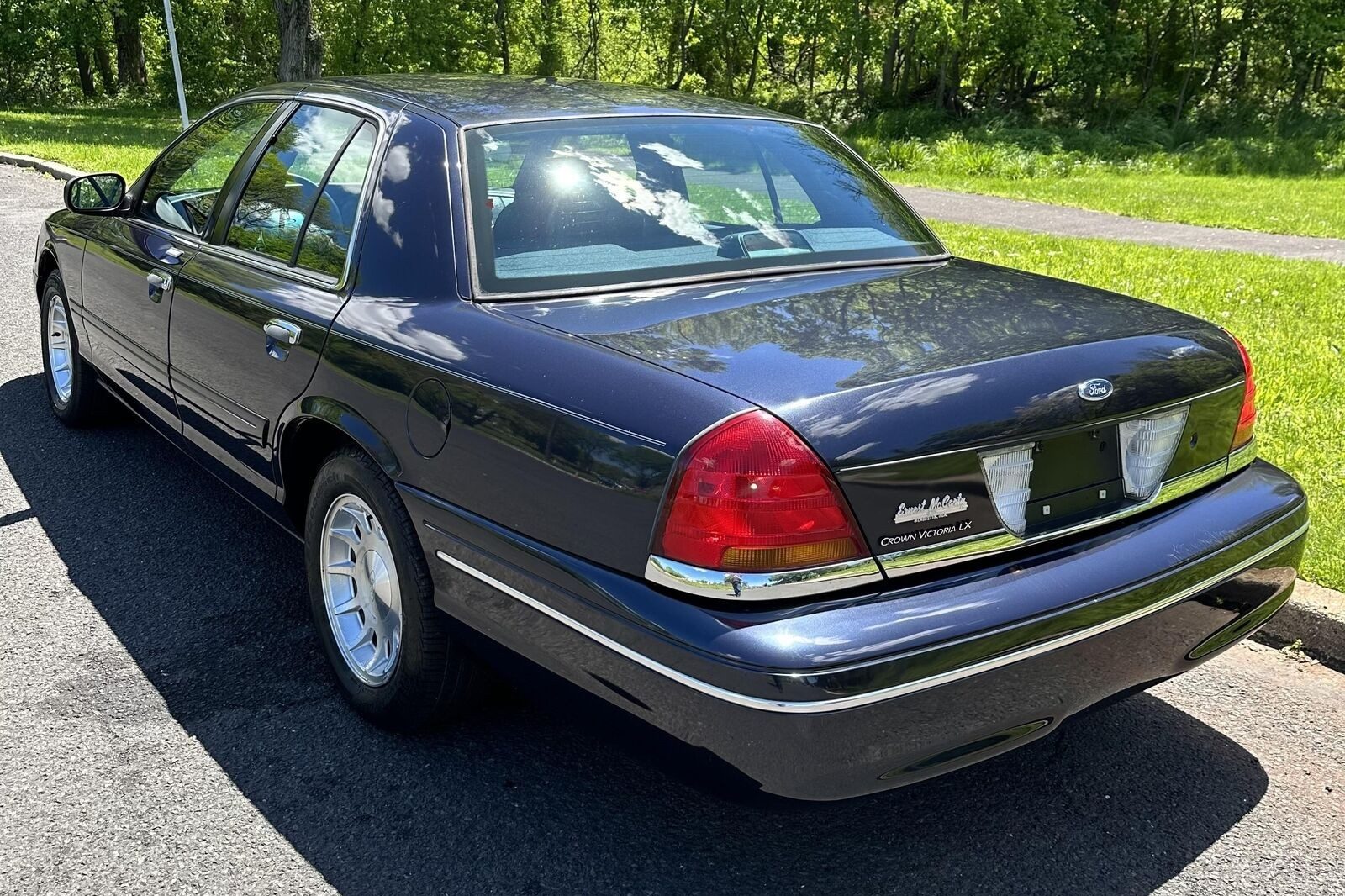 1999 Ford Crown Victoria LX 5 | Barn Finds