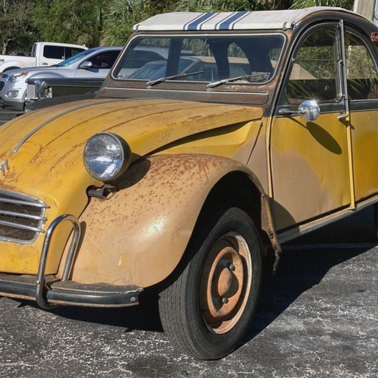 Florida Barn Find: 1966 Citroen 2CV | Barn Finds