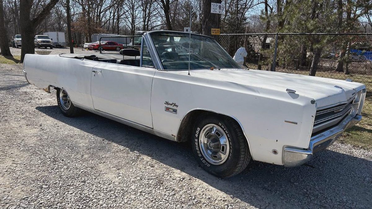 Big Block Droptop: 1968 Plymouth Sport Fury | Barn Finds