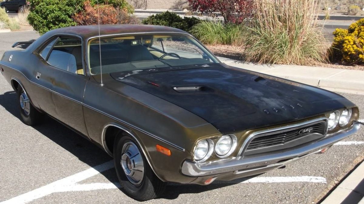 1972-Dodge-Challenger-1200x675.jpg