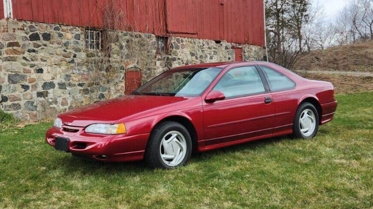 EMINEM CAR FORD THUNDERBIRD赤 Amazon.com: KiNSMART - 1955 Ford Thunderbird Hard Top 5