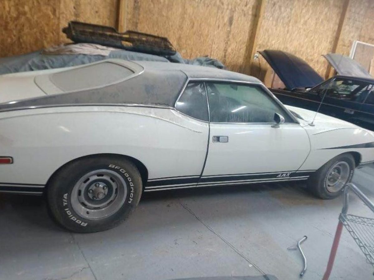 Original 401: 1973 AMC Javelin AMX | Barn Finds