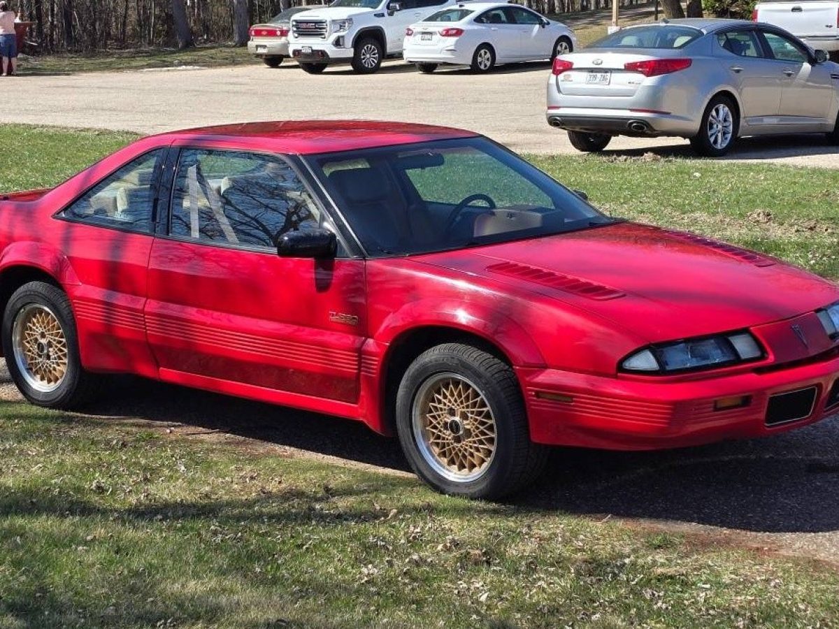 1989-Pontiac-Grand-Prix-Turbo-