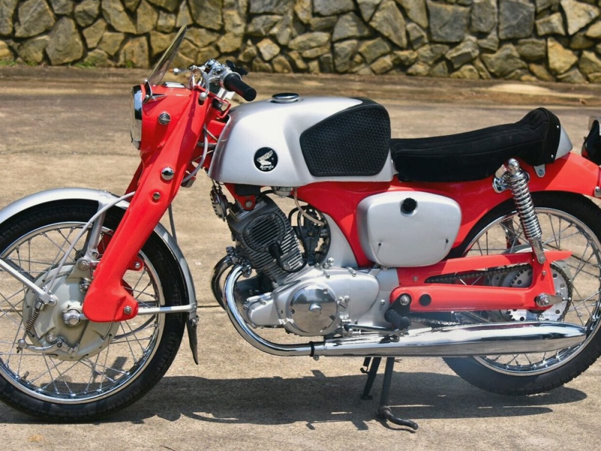 オートバイ・バイク HONDA CB92 Factory Cafe Racer: 1963 Honda CB92 Benly | Barn Finds