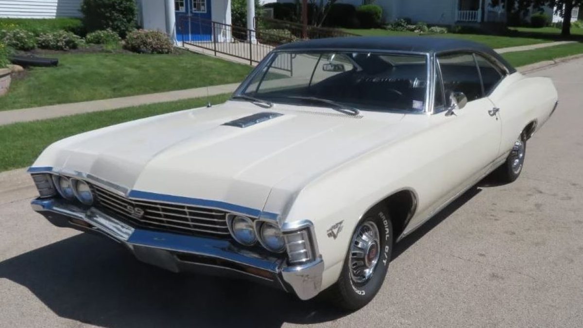 1967-Chevrolet-Impala-SS-1-