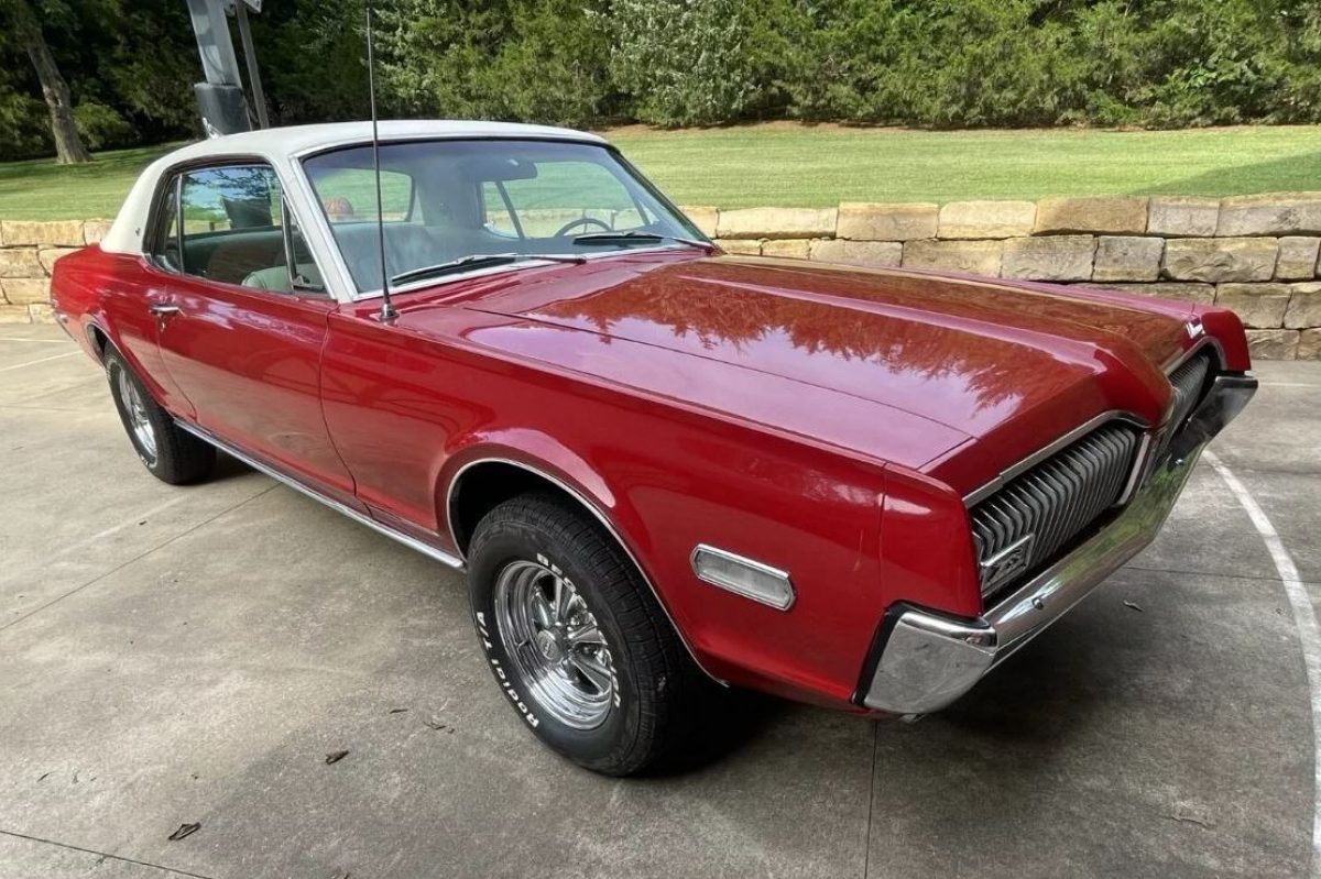 1968-Mercury-Cougar-XR-7-Photo 