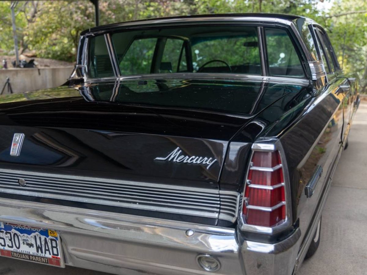 Power Back Window: 1966 Mercury Park Lane Breezeway | Barn Finds