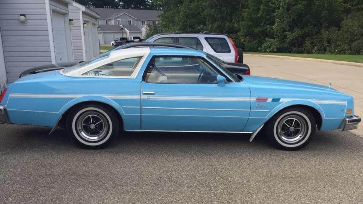 【ヴィンテージ】1976年購入　プルーワーカー Bicentennial Edition: 1976 Buick Century | Barn Finds