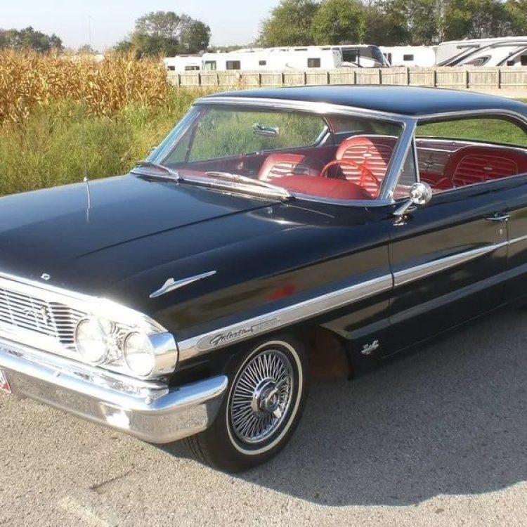 Four Doors, Four Speeds: 1964 Ford Galaxie 500/XL | Barn Finds