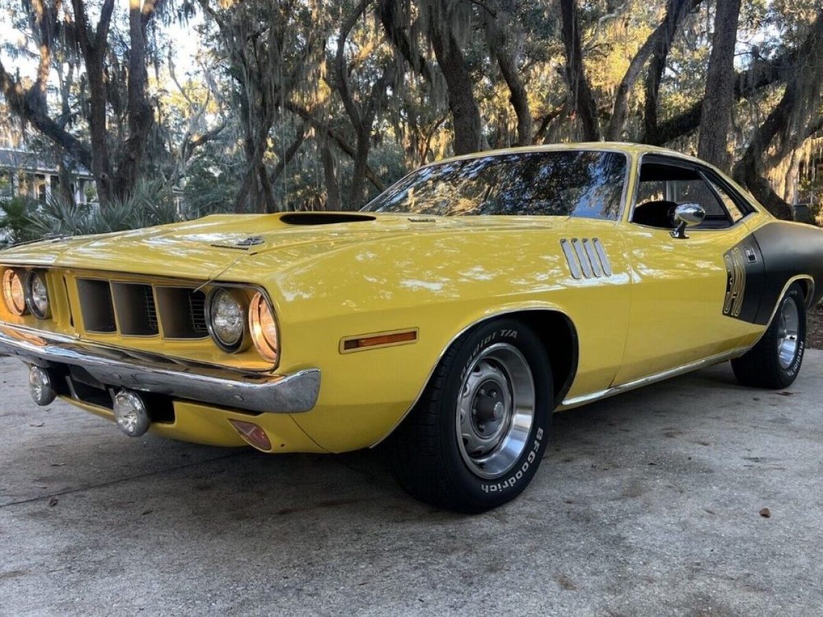 Garage-Kept 1971 Plymouth 'Cuda 340 | Barn Finds