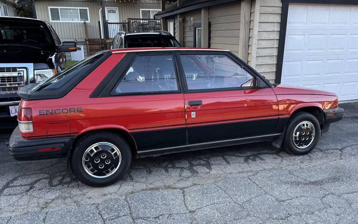 Zero-Rust Garage-Kept 1985 Renault Encore | Barn Finds