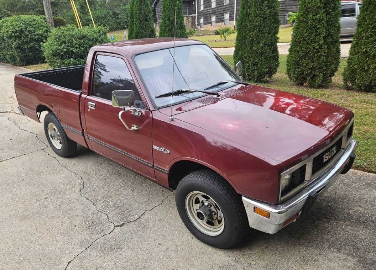 Low Miles 4×4: 1987 Isuzu Pickup | Barn Finds, image size:1200x861
