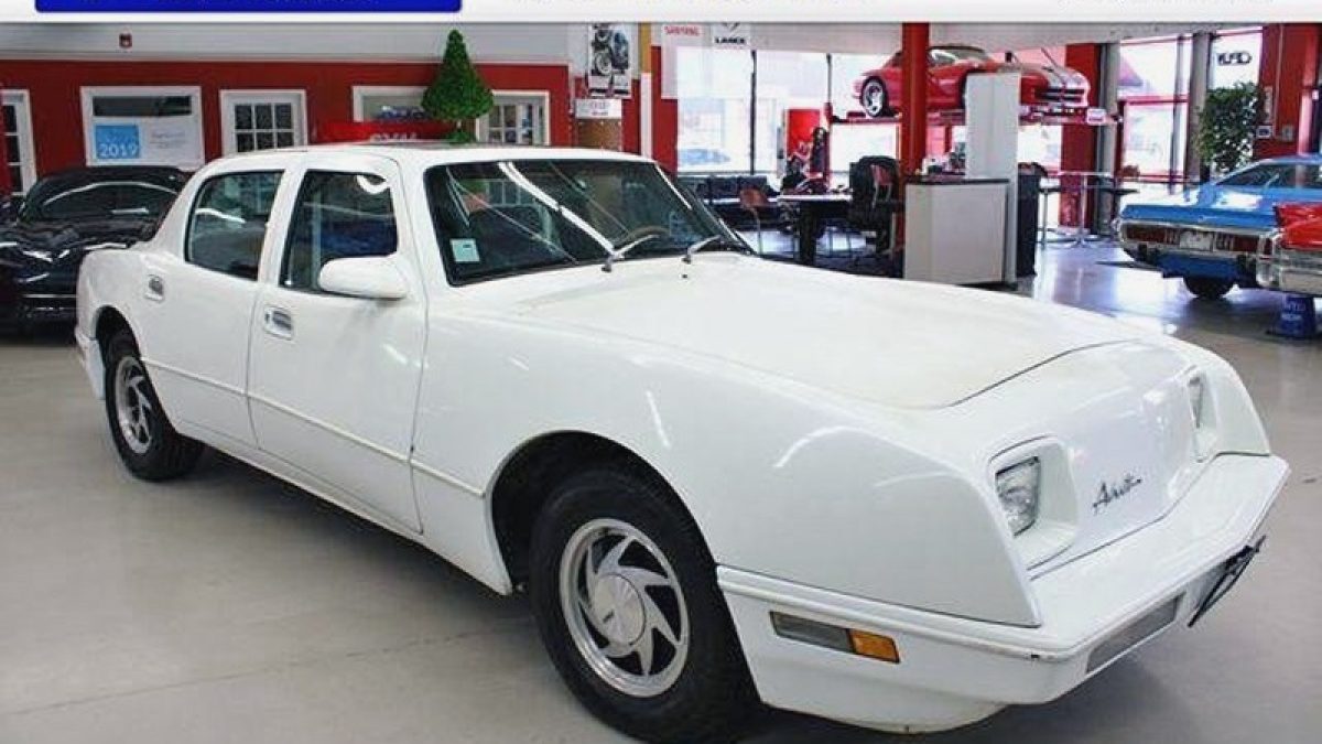 1 of 90? 1990 Avanti Touring Sedan | Barn Finds