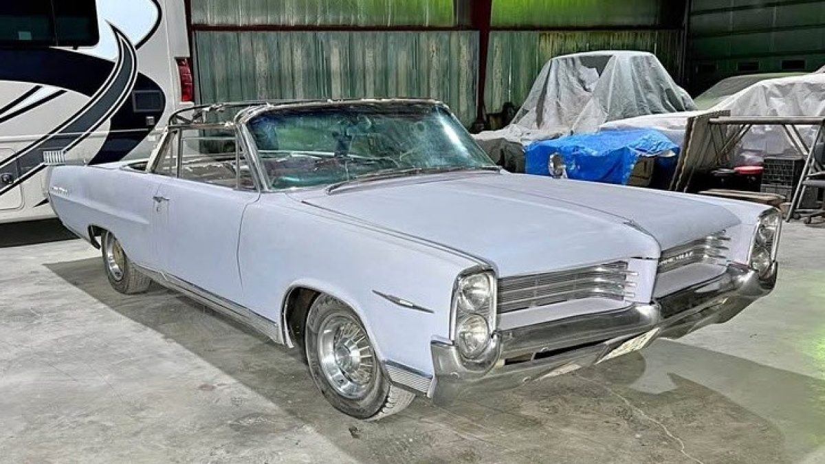 1964-Pontiac-Bonneville-