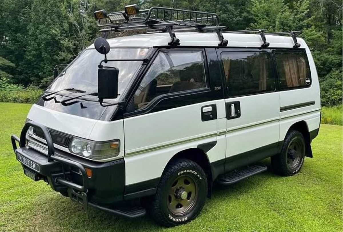 delica-front-e1735456036427-