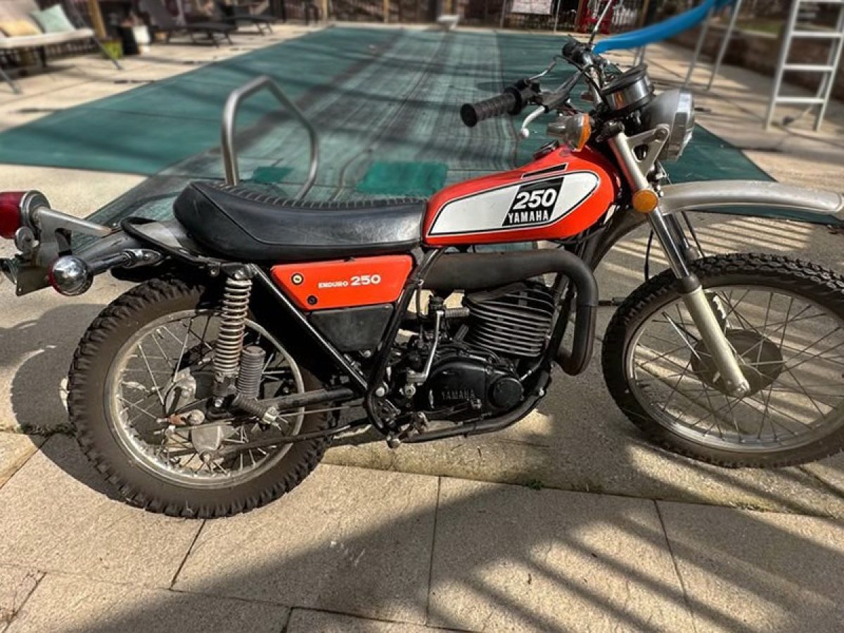 Dual-Sport Survivor: 1975 Yamaha DT250B | Barn Finds
