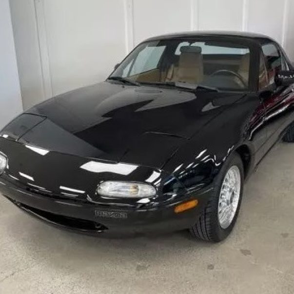 スパーク Mazda MX-R01 1992 Mat Black 1/43 Spark 1992 Mazda MXR-01 Le Mans #5 | DiecastXchange Forum