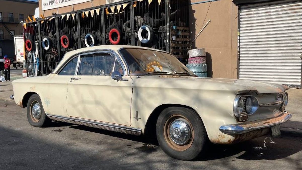 その他 Zinn, Volnia Abbess (CSR) City Cruiser: 1963 Chevrolet Corvair Monza Club Coupe | Barn Finds