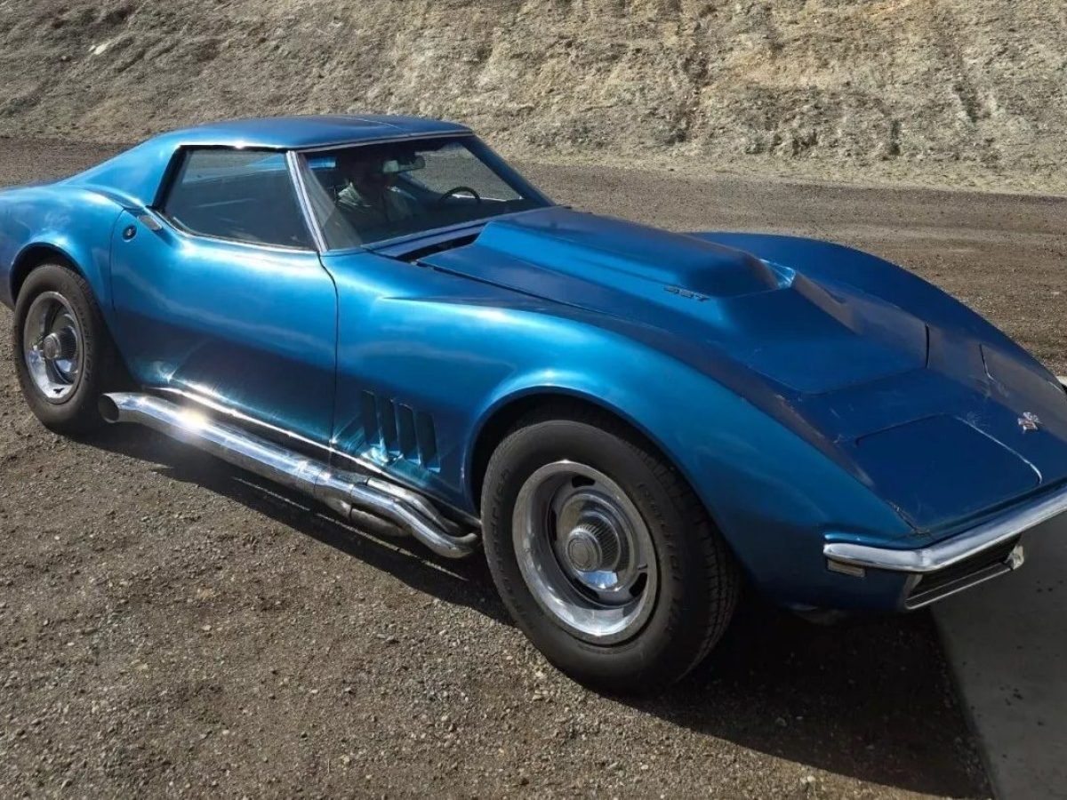 1968-Chevrolet-Corvette-1-