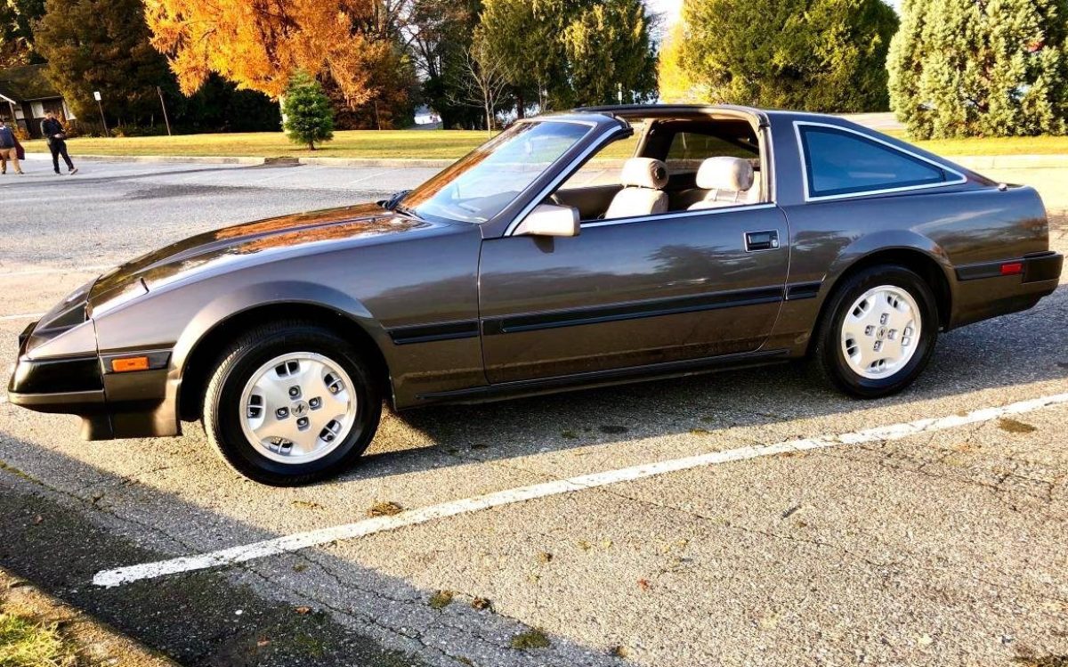 Vintage 1985年 Original and Unrestored: 1985 Nissan 300ZX | Barn Finds